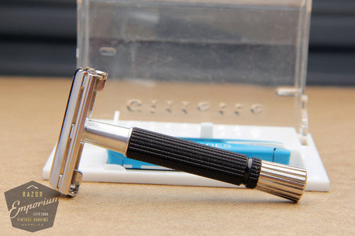 Gillette 1967 Black Handle Super Speed Safety Razor w/ Case