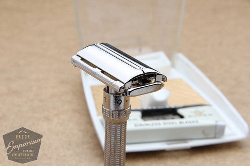 Gillette 1962 Slim Adjustable Safety Razor H2 - Excellent