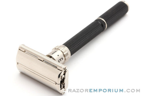 1970 Gillette Super Adjustable 109 Safety Razor P3