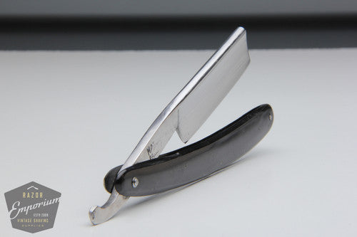 6/8" Valor No. 1200 Straight Razor Hollow | Paris, France