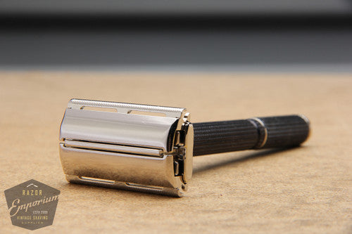 Gillette 1969 Super 109 / Long Handle Super Adjustable DE Safety Razor - O3