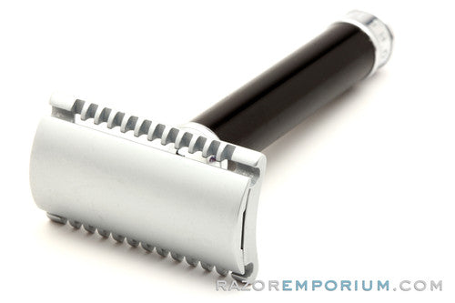 MÜHLE Closed Comb Chrome Black Handle Double Edge Safety Razor