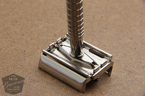 Gillette 1954 Flair Tip Super Speed DE Safety Razor -- Z3