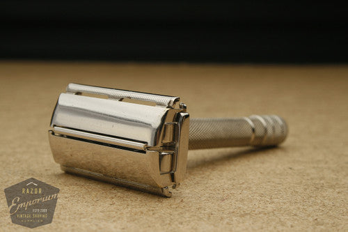 Gillette 1940's Notched Super Speed Safety Razor DE