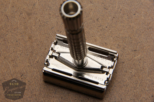 Gillette 1964 Flair Tip Super Speed DE Safety Razor -- J1