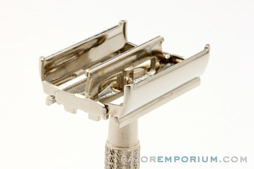 1960's Gillette Giromatic Flare Tip Rocket Safety Razor Set w/ Instructions Made in England