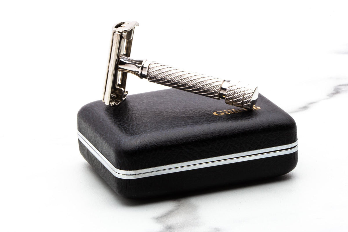 1948 Gillette British No. 22 Rhodium Aristocrat Double Edge Razor Set | Original Condition