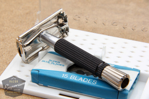 Gillette 1967 Black Handle Super Speed Safety Razor w/ Case