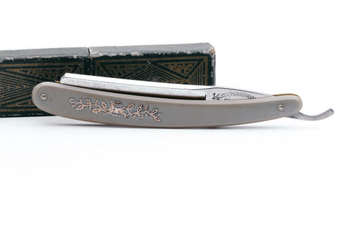 7/8" Especial Filarmonica #14 Straight Razor w/ Coffin | Spain