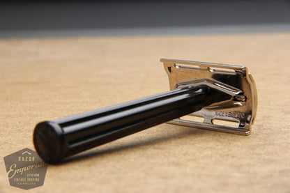 Gillette 1944 WWII Era Bakelite Handle Tech DE Razor - Made in England