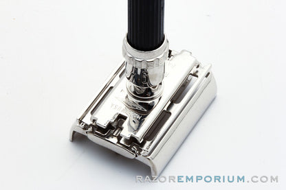 1975 V1 Gillette Super Adjustable 109 Adjustable DE Safety Razor