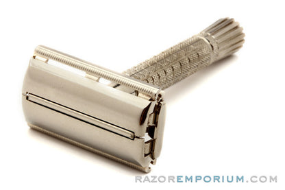 1966 L1 Flair Tip Super Speed Safety Razor in White Case and Blades