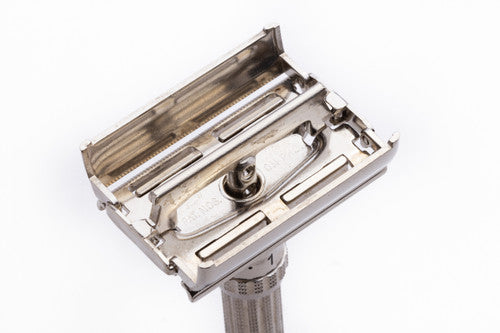 1965 Gillette Slim Adjustable Double Edge Safety Razor Set K3