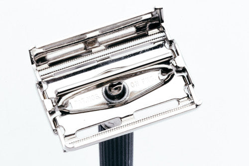 1967 Gillette Black Handle Super Speed TTO DE Razor M2