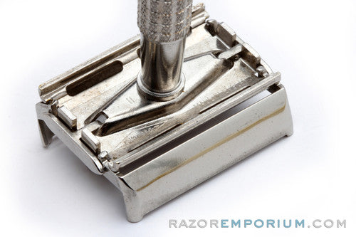 1940's Gillette Flare Tip Regular British Rocket DE Safety Razor Set