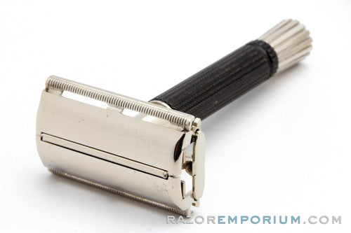 1973 Gillette T2 Black Handle Super Speed DE Safety Razor Set