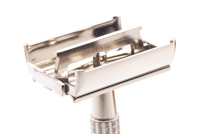 1957 C1 Gillette Super Speed Flare Tip Double Edge Safety Razor Fishing Kit