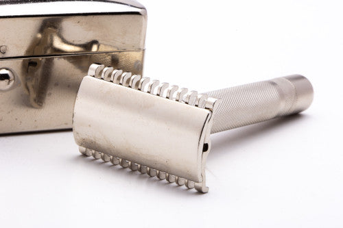 1930's Gillette NEW Long Comb Common Bar Razor Set  | Metal Case & Blade Bank