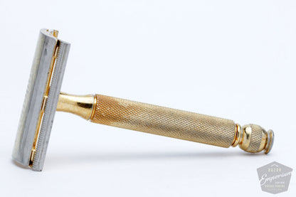 1947-51 Gillette Ball End Tech Razor Electro Etched Logo Travel Set