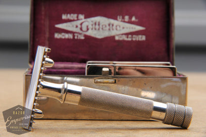 Gillette 1921 Silver Single Ring Old Type Set in Metal Case w/ Blade Banks