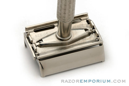 1958 Gillette Flair Tip Super Speed Safety Razor D2 Factory Nickel