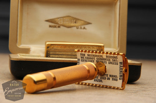 Gillette 1930's NEW Bostonian Long Comb DE Safety Razor Set in Box - Mint