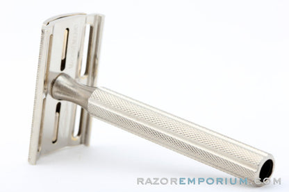 1940's Gillette British Thin Handle Tech Varient Set