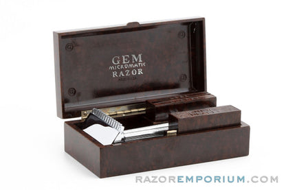 1930's Gem Micromatic Razor Single Edge in Maroon Bakelite Case