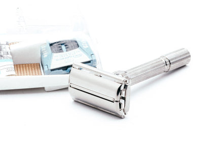 1962 H2 Gillette Slim Adjustable DE Safety Razor w/ Gold Case & Blade Bank