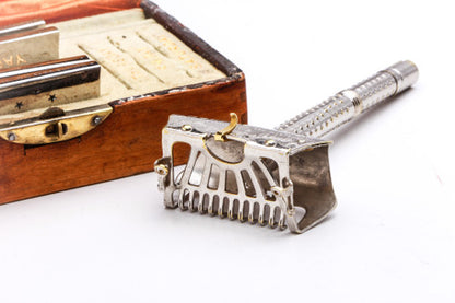 1900's Kampfe Bros. STAR Model SE Safety Razor With Case and 4 Blades