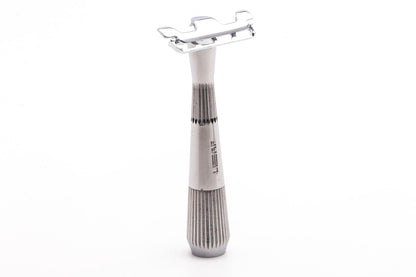 Silver Twig Single Blade Razor & Case| Pre-Owned