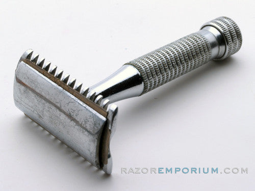 1930's Segal Unitary One Piece TTO Razor in Box