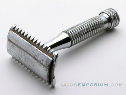 1930's Segal Unitary One Piece TTO Razor in Box