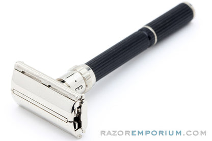 1976 Gillette Super Adjustable Safety Razor in Case W1