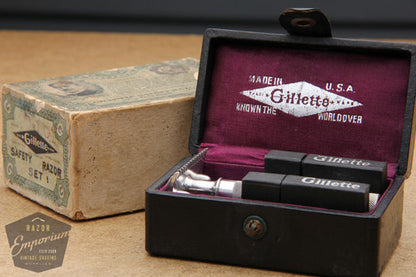Gillette 1920 Single Ring Old Type Set in Leather Case w/ Blade Banks