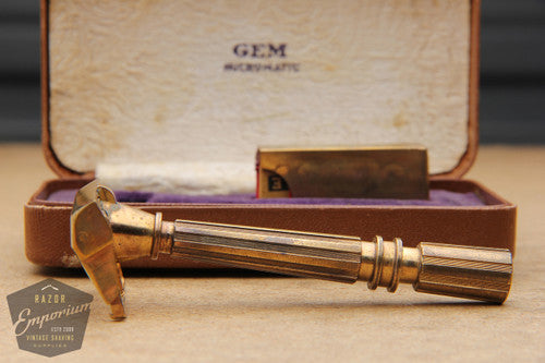 Gem 1940's Micromatic Clog Pruf Single Edge Safety Razor w/ Brown Case