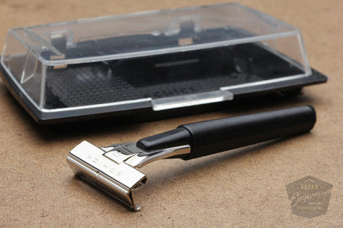 Schick 1960s Injector Black Safety Razor w Case