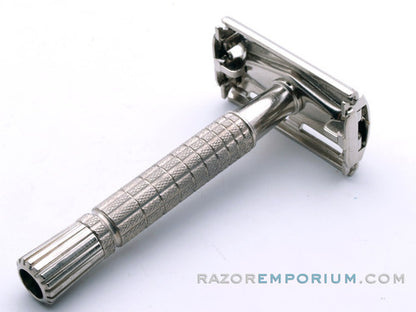 1965 K4 Gillette Flare Tip Super Speed DE Safety Razor