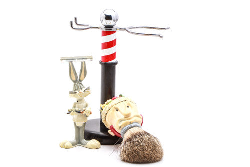 TM & Co. Bugs Bunny & Elmer Fudd Shaving Set With Stand