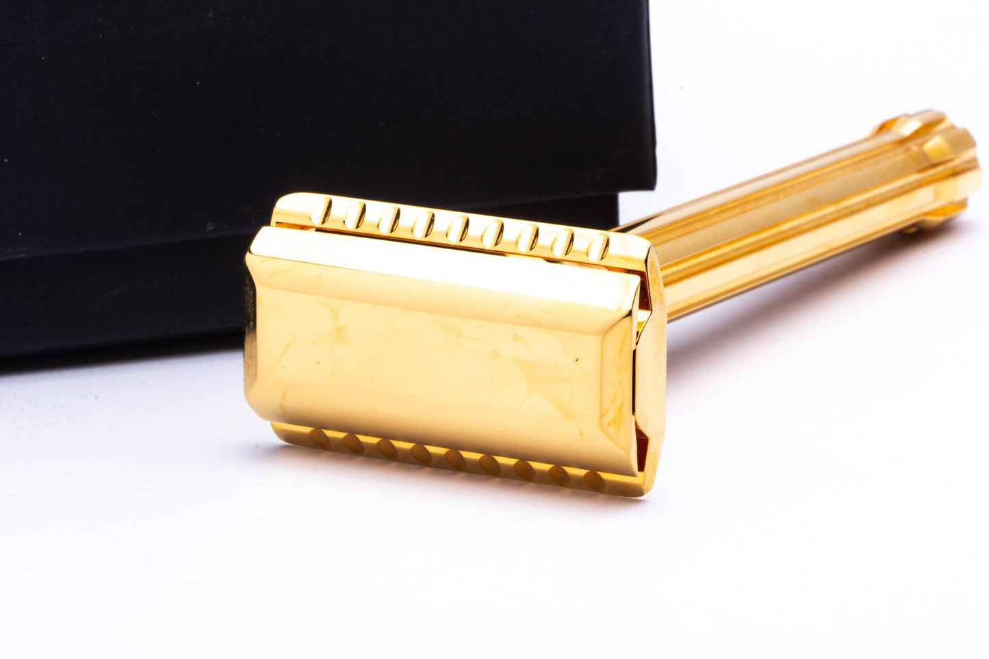 Blackland Blackbird Stainless Steel DE Safety Razor - 101mm | 24k Gold Revamp