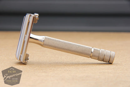 Gillette 1947-1950 Notched Super Speed Safety Razor DE