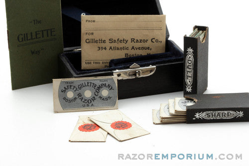 1906 Gillette Double Ring Old Type Safety Razor Set w/ Case Chicago and Sealed Blades