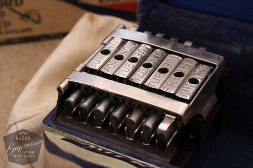 Wilkinson Sword Co. Empire 7 Day Model - New Old Stock