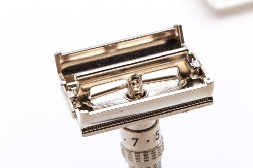 1965 K4 Gillette Slim Adjustable TTO DE Safety Razor With Case |  Original Condition