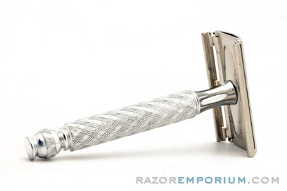 1970 Gillette Ball End Tech 3 Piece DE Razor w/ Etched Logo Cap - P3