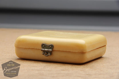 Ever-Ready 1912 Style Single Edge Safety Razor in Yellow Bakelite Case