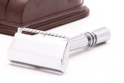 Gem 1930's Micromatic Single Edge Razor in Art Deco Case | Maroon