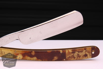 11/16" Essex Razor Extra Hollow | German Made w/ Personalized Scales