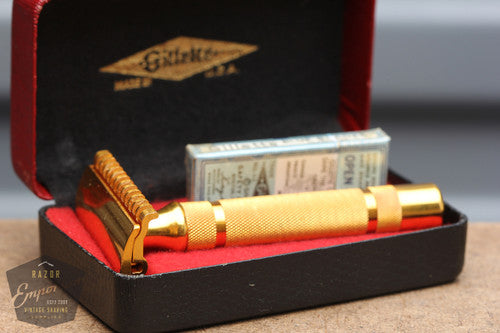 Gillette 1930's Red & Black Special 3 Piece DE Safety Razor - Long Comb NEW