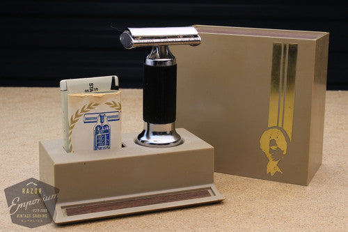 Stahly Live Blade Wind Up Vibrating DE Safety Razor - Black Handle w ...